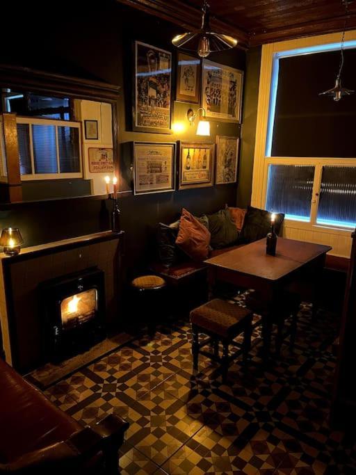 Tw O Connell Old World Irish Pub Villa Cahersiveen Buitenkant foto